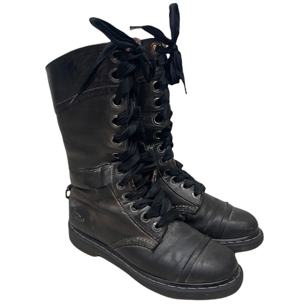 Dr Martens Triumph Mid Calf Mid Calf Boots Floral Interior